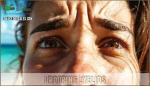 drooping eyelids drooping eyelids