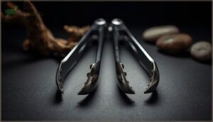 curved vs. straight jaw design curved vs. straight jaw design